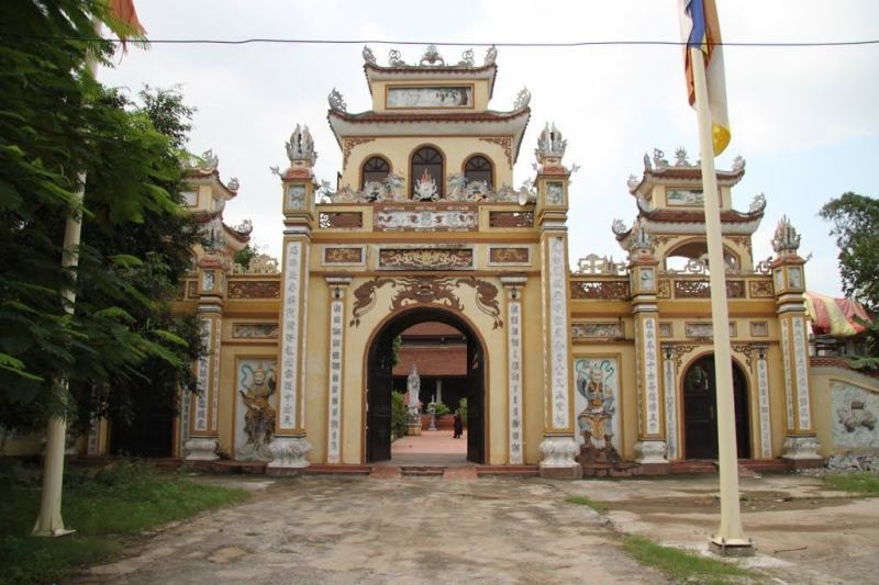 Three gates of Dien Phuc pagoda