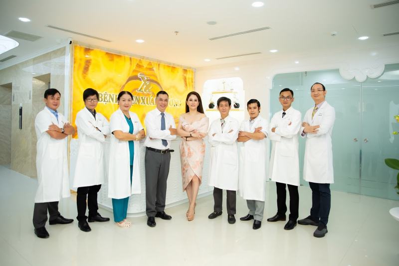 A team of leading doctors with many years of experience at Xuan Huong Aesthetic Hospital