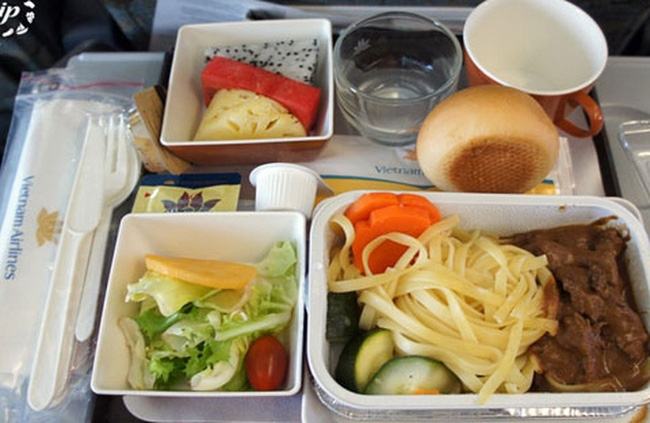 Eat on the plane
