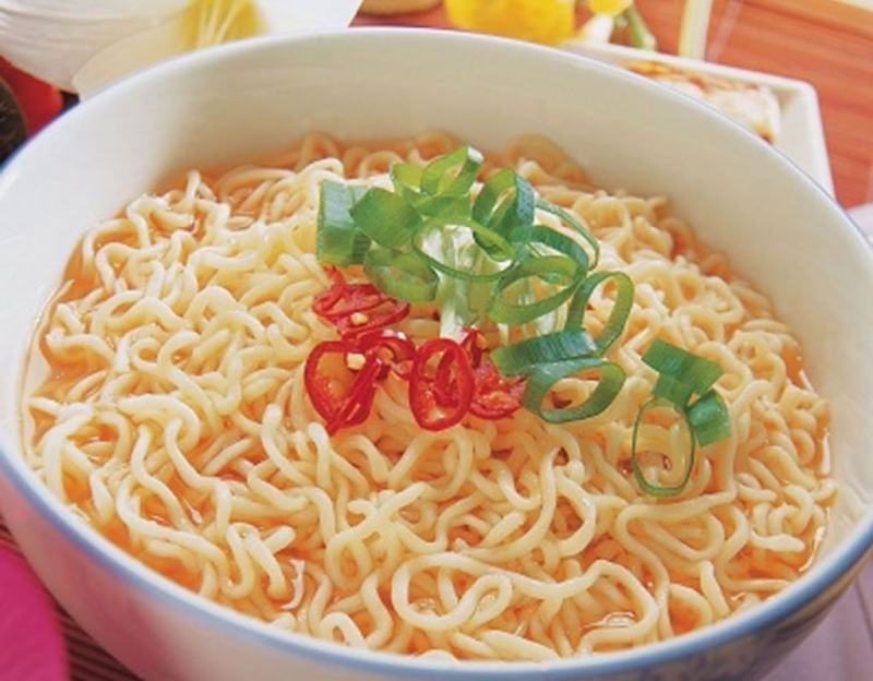 Instant noodles easily cause many health hazards.