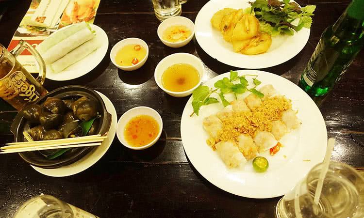 Delicious Restaurant - Hoang Dao Thuy