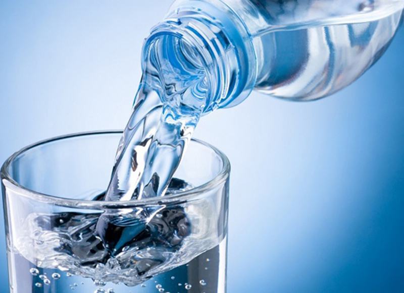 Abstain from giving water on New Year's Day