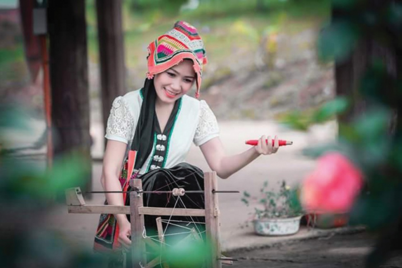 Thai girl in Men village