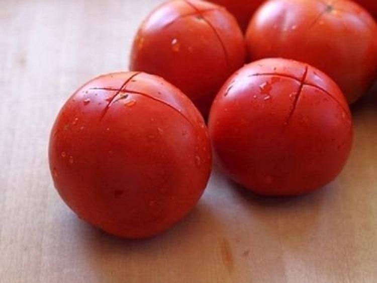 Tips for peeling tomatoes