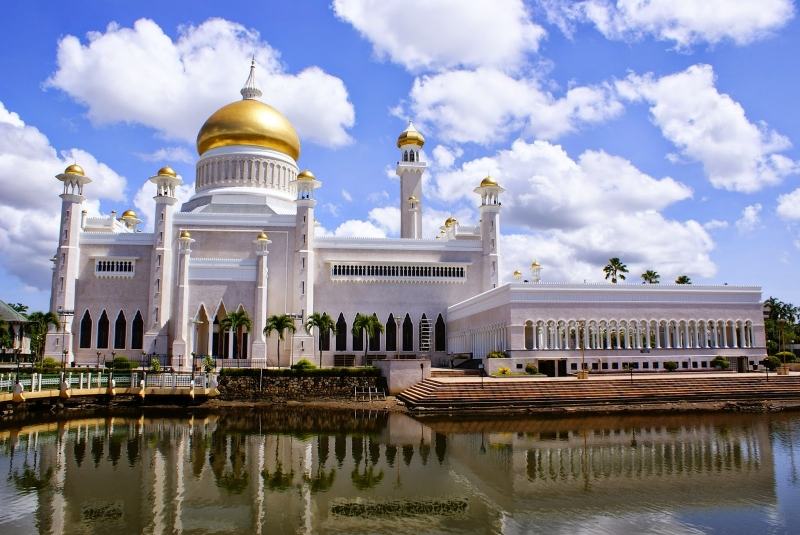 Remember that Brunei is the world famous Muslim holy place and all the strict rules are rooted in this religion.