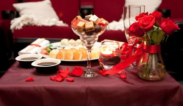 A valentine's dinner for two will be a very meaningful Valentine's gift for his wife.