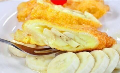 Cheese fried banana cake