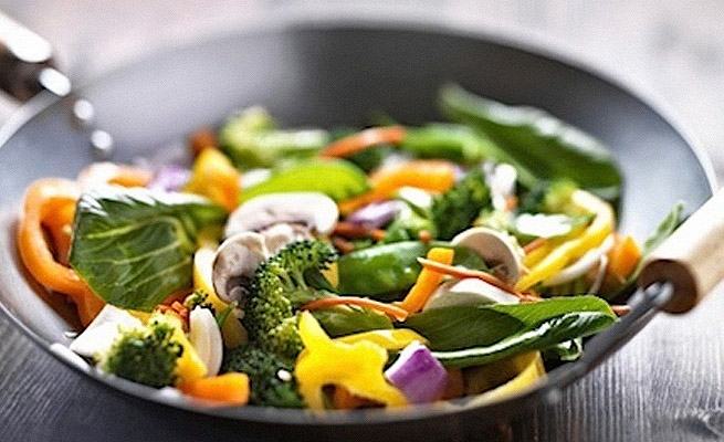 Do not put too many vegetables in the pan to cook