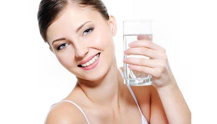 Drinking water helps to lose weight