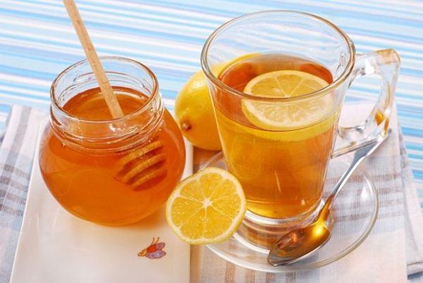 Lemon honey detox water is an effective method.