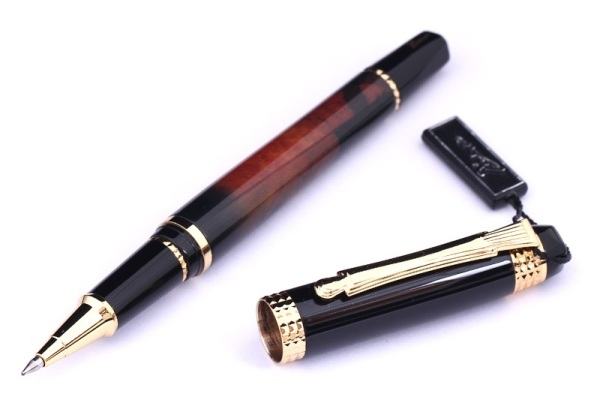 Sign pen is a luxurious and meaningful gift