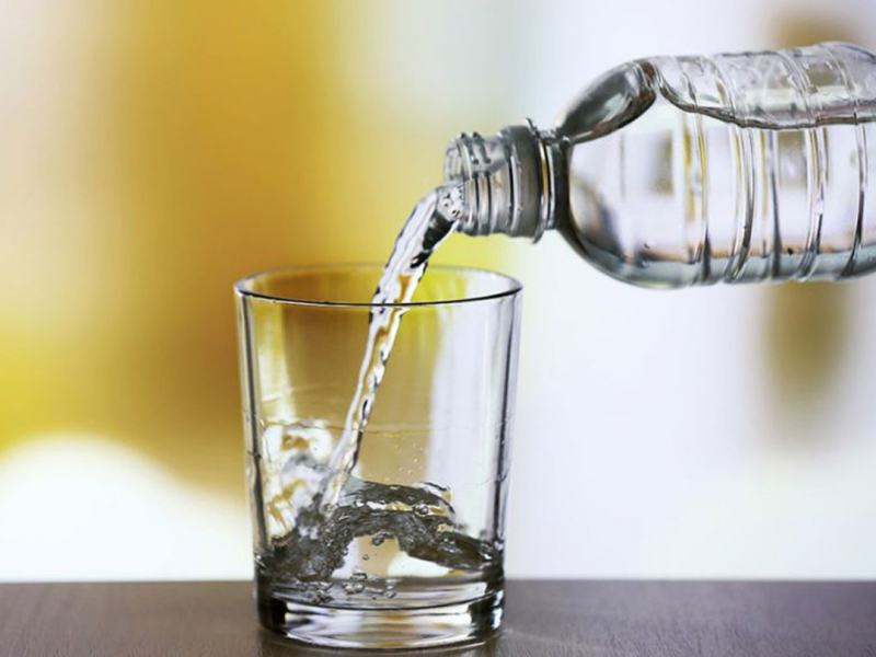Drinking filtered water is a way to neutralize toxins caused by beer and alcohol