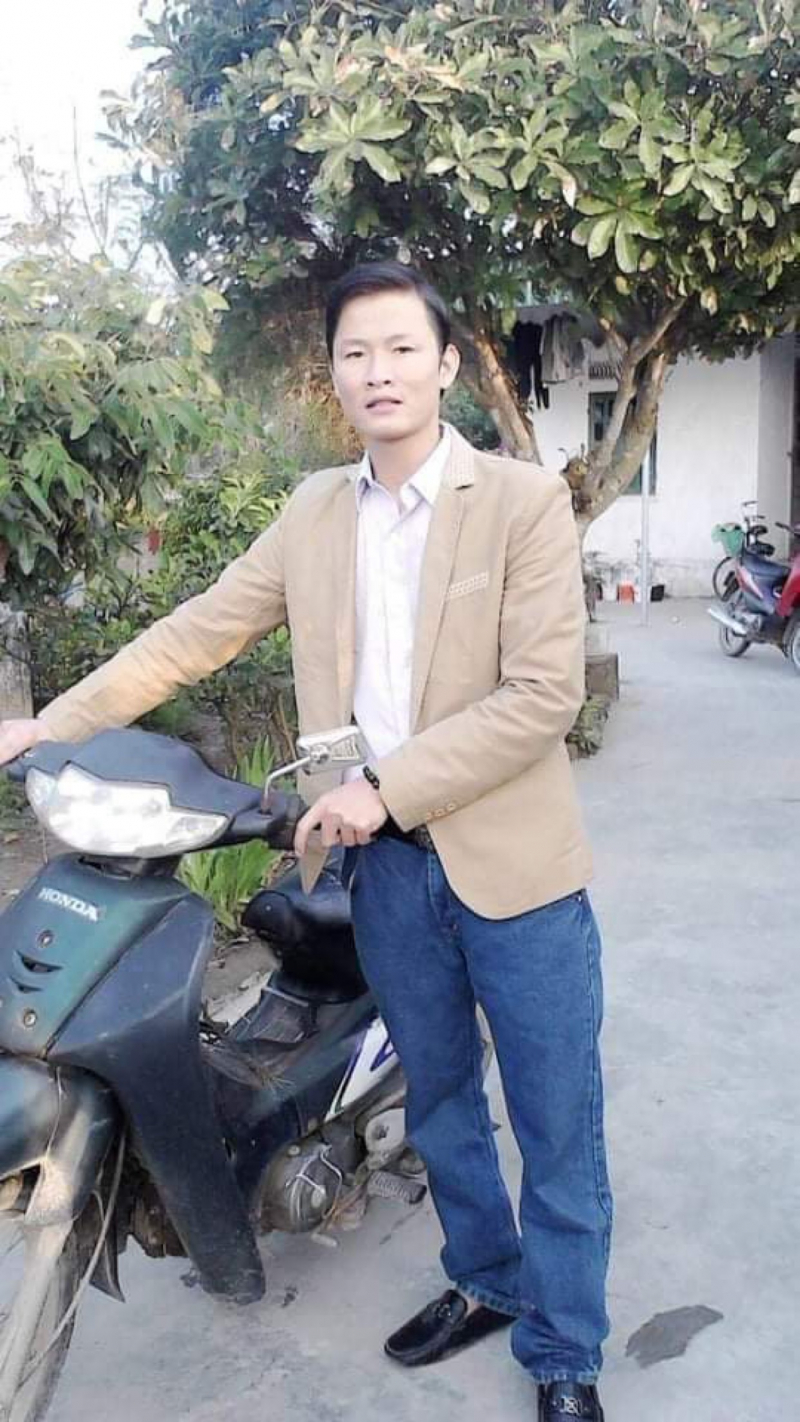 Portrait of poet Thien Phu