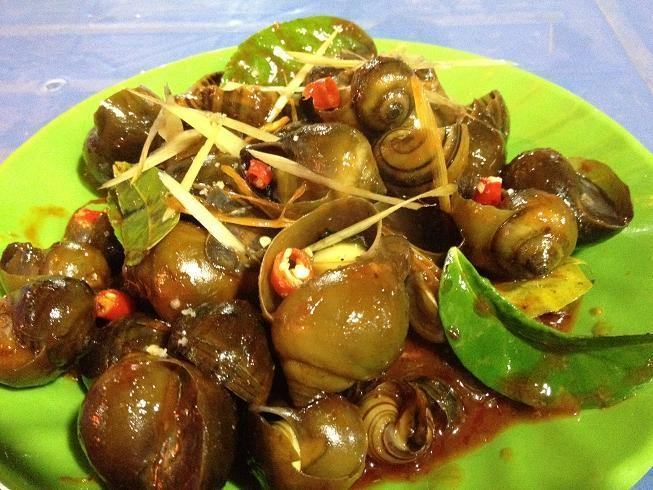 Spicy fried snails