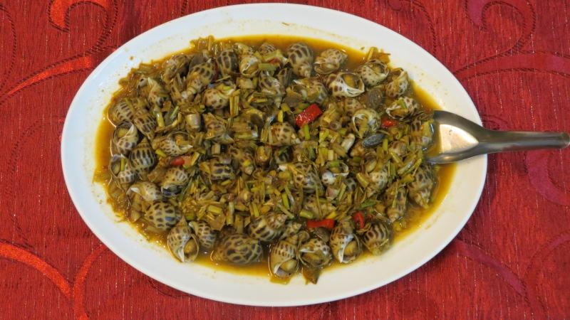 Stir-fried Snails with Tamarind
