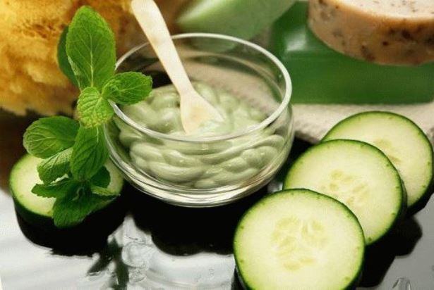 Cucumber helps to remove dead cells