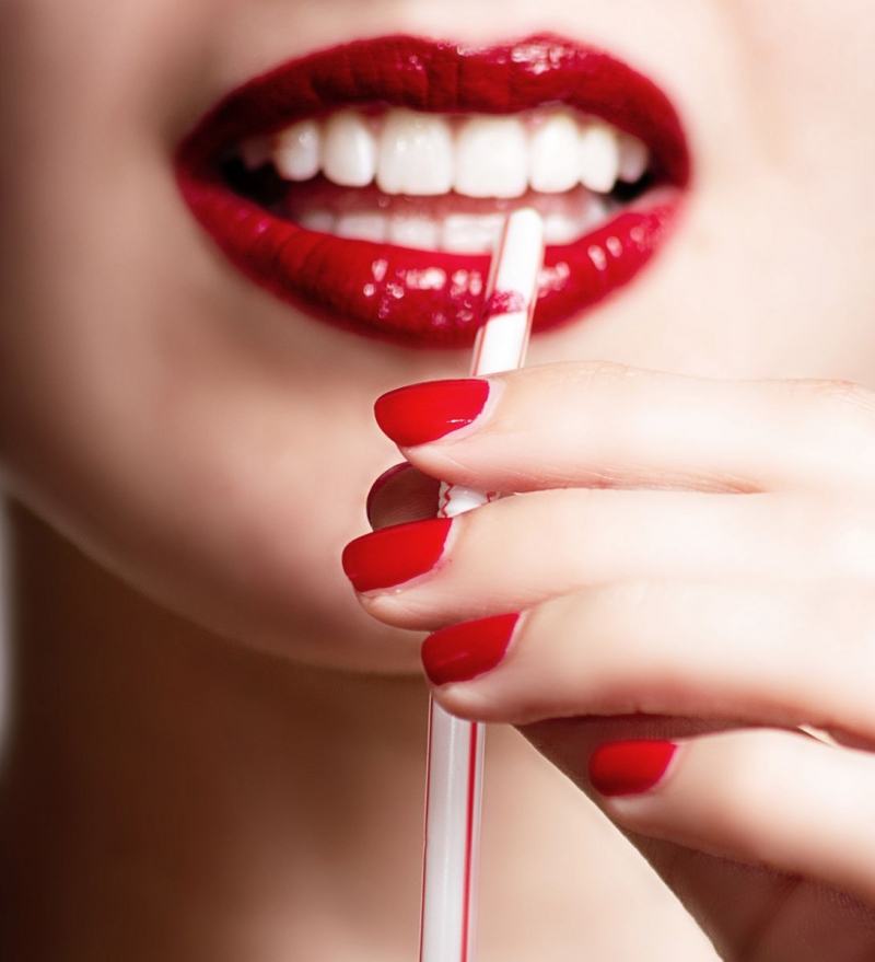 Vaseline helps prevent lipstick from sticking to teeth