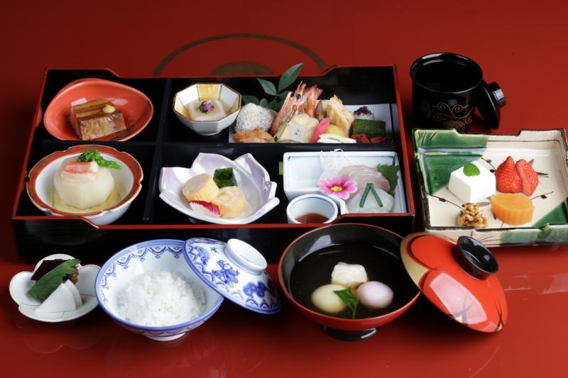 Kaiseki Ryori not only attracts diners with its unique taste but also...