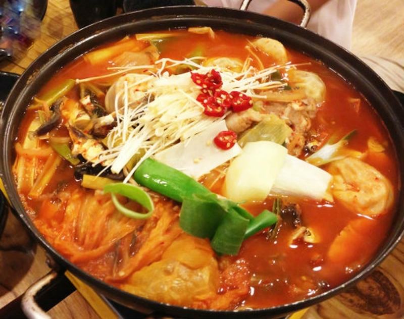 Hot pot kimchi