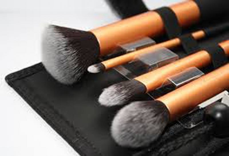 Real Techniques Base Core Collection Set of 4 makeup brushes