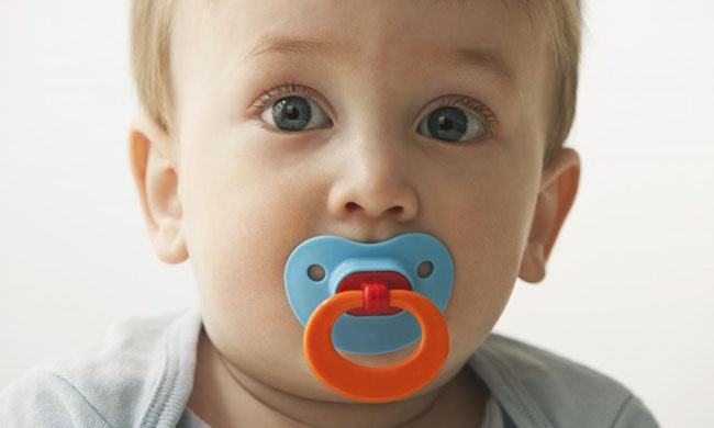 Limit the use of pacifiers in the early postpartum period.