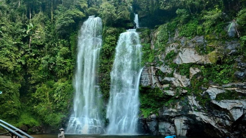 Tang Tinh Waterfall