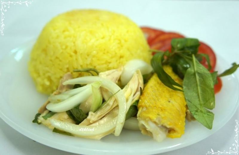 Shanghai Chicken Rice Restaurant is also an ideal place to eat delicious chicken rice