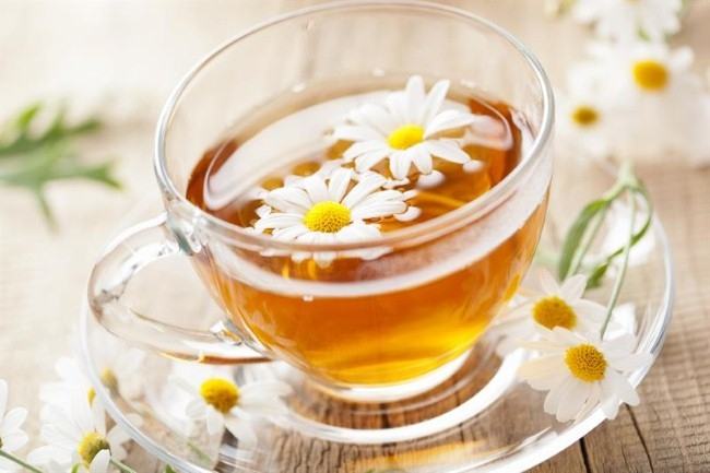 Drinking the broth of chamomile, artichoke, thyme, and dill will help speed up the digestion of food