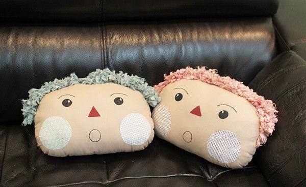 A pair of sweet pillows for your other half.