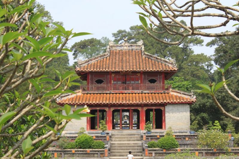 Minh Mang Tomb is one of the mausoleums that is considered the most majestic and standard in the architecture of the Nguyen Dynasty.