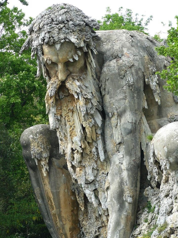 Statue of Colossus