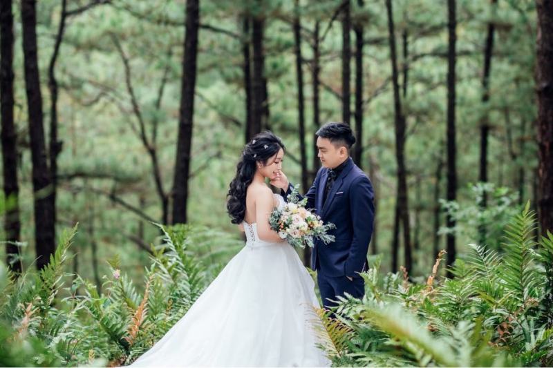 Wedding photos at the fern forest in Da Lat
