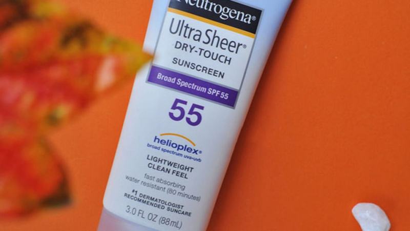 Neutrogena Ultra Sheer Dry Touch Sunscreen Broad Spectrum SPF 55
