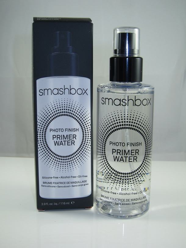  Smashbox Photo Finish Primer Water is a product that integrates three uses in the same product: Makeup lock spray, mineral spray, moisturizing spray