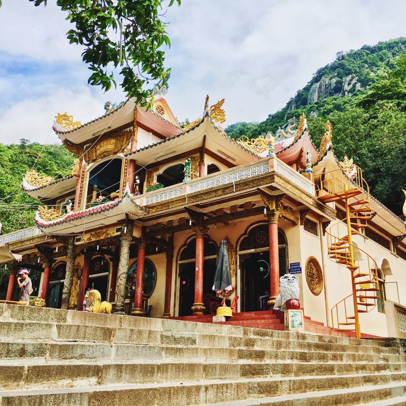 Ba Den Temple