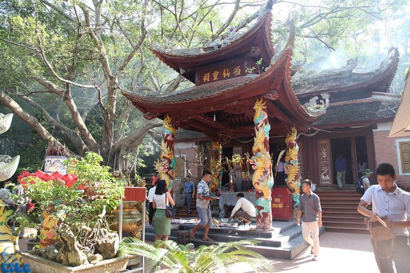 Cua Ong Temple