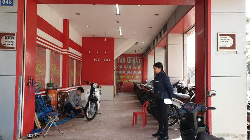 Xuan Hoa Motorcycle Supermarket