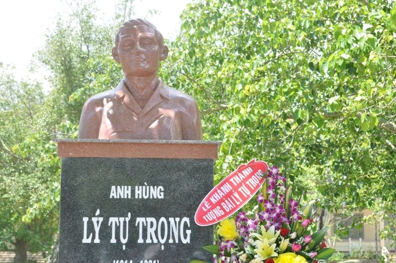Short story on March 26: Ly Tu Trong - the hero of his hometown Ha Tinh