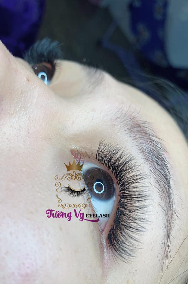 VY MY THO WALL lash extensions