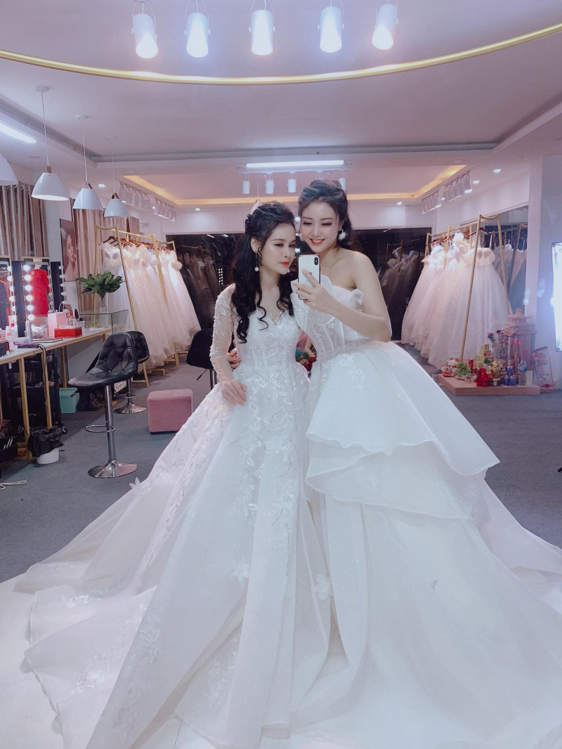 Van Anh Bridal - Cam Pha Wedding Dress Institute Photo