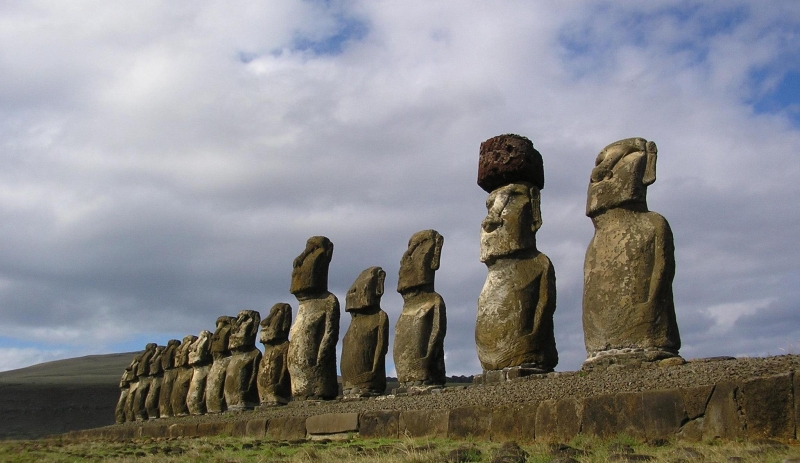 The giant stone statues on Easter Island have always been a big question for mankind