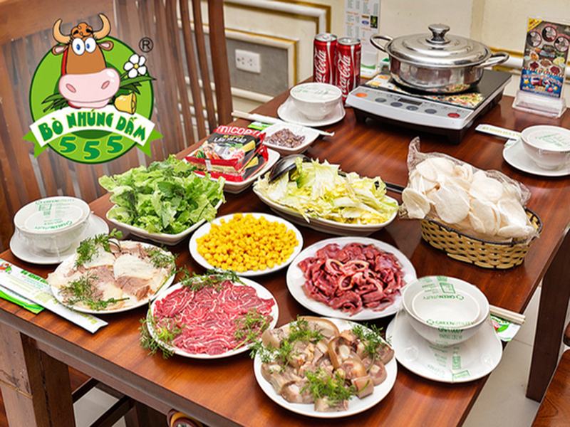 Although the hot pot is mainly made from vinegar, it is mixed with sweet coconut water.