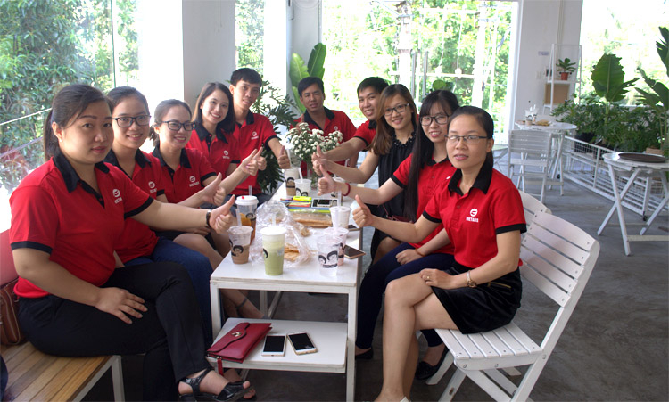Young, dynamic, creative and enthusiastic staff of Vietads