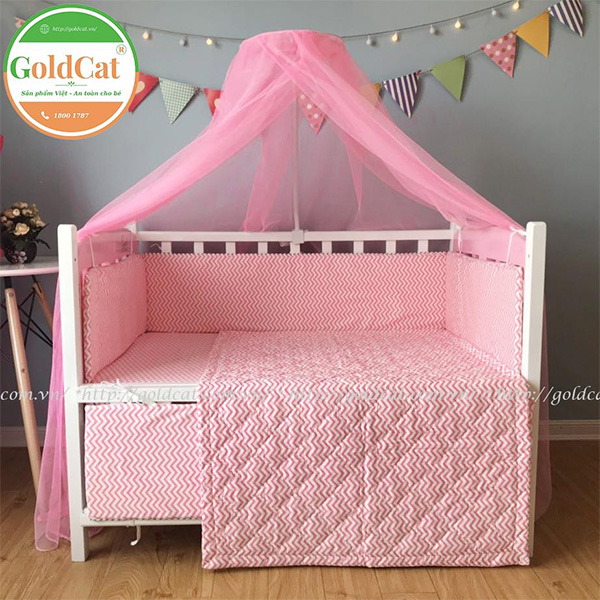 Goldcat baby crib