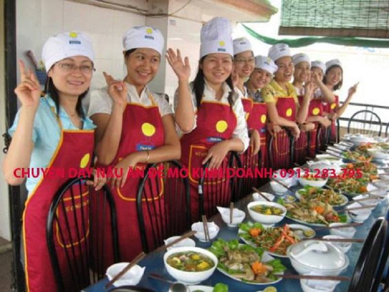 Thanh Mai Women's Housekeeping Training Center has trained many good students in skills