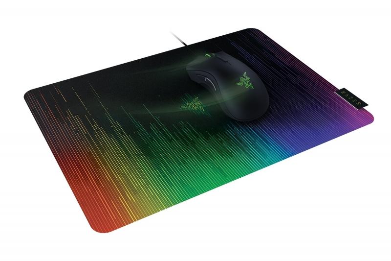Razer Sphex V2 has a minimalist design style with ultra-thin thickness