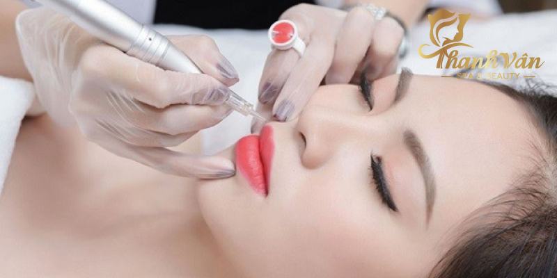 Spray lips at Thanh Van Beauty