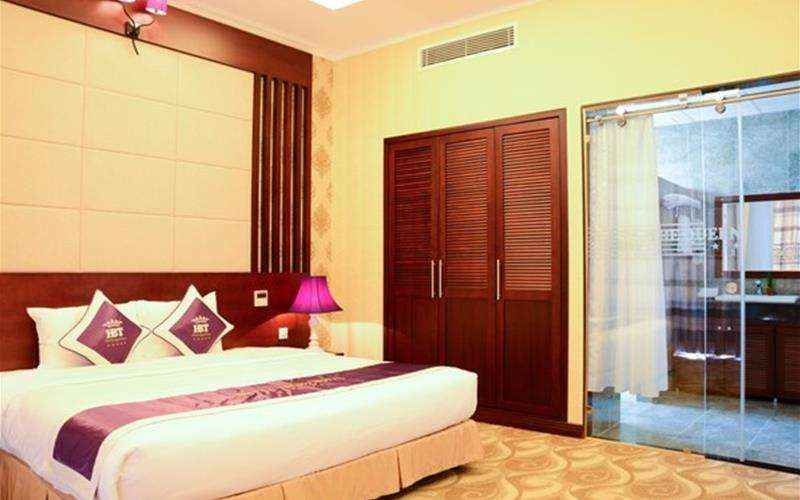 Room at Hai Ba Trung Hotel