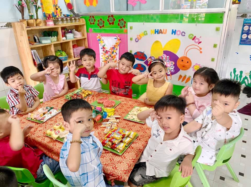 Hoa Ban Do Kindergarten