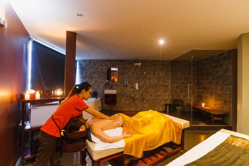Skilled massage techniques will make you satisfied when coming to Pure Vietnam Beauty & Spa
